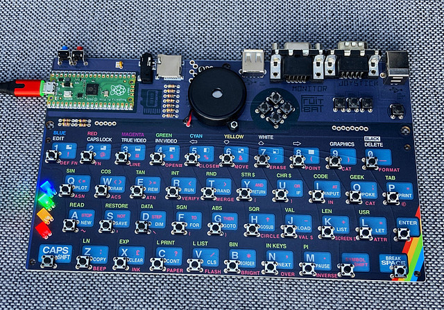 【送料無料（一部地域を除く）】 motherboard PICOZX for Bobricius by case original Spectrum ZX 絵本・児童書