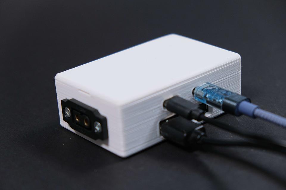 Product image 4 for ParkCharge Hub – 4 port USB Fast Charger (XT60)