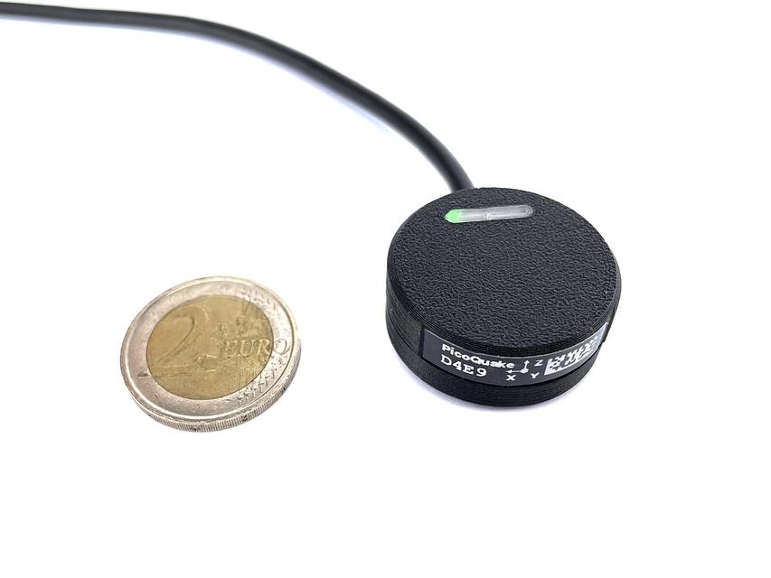 Product image 2 for PicoQuake: USB vibration sensor